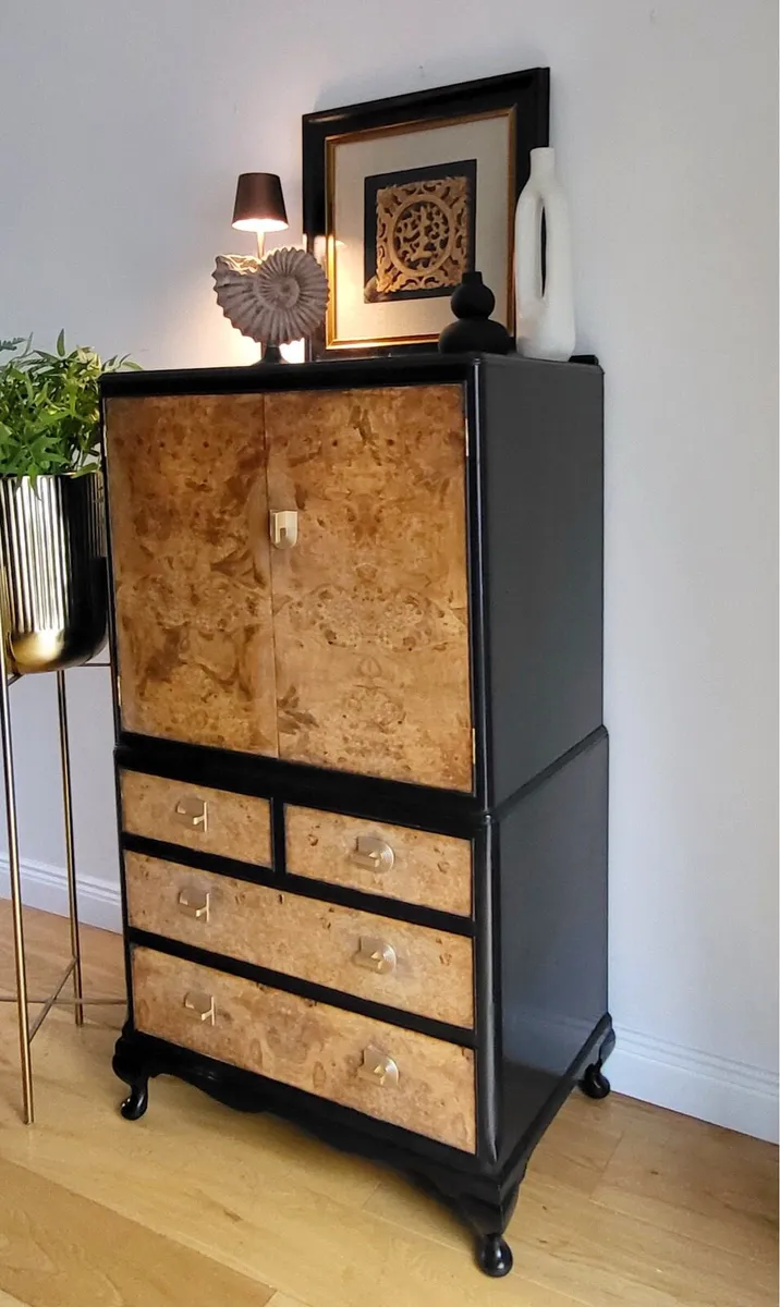 Beautiful walnut antique cabinet - Image 3