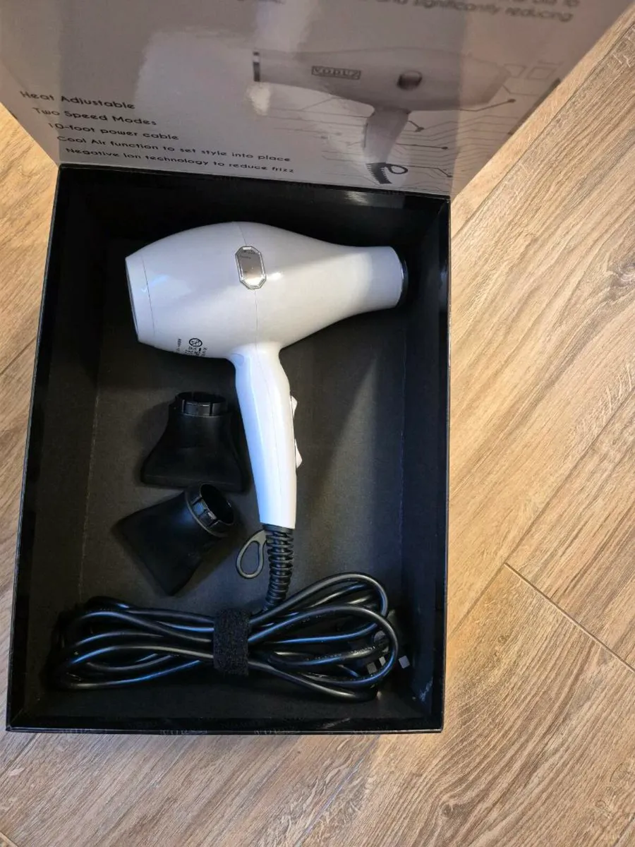 Voduz Blow Out Hair Dryer - Image 3