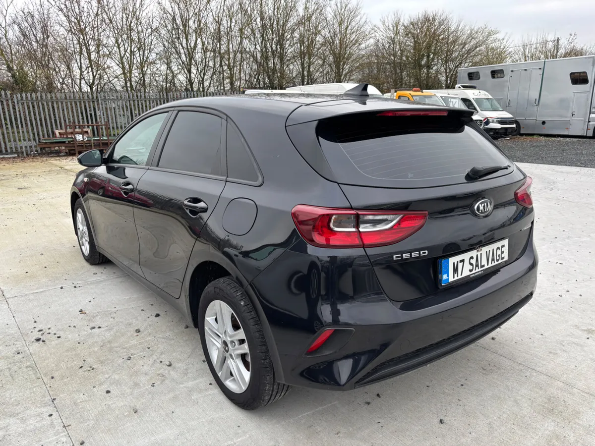 21 Ceed Van DOE 10/26 73km No damage - Image 4