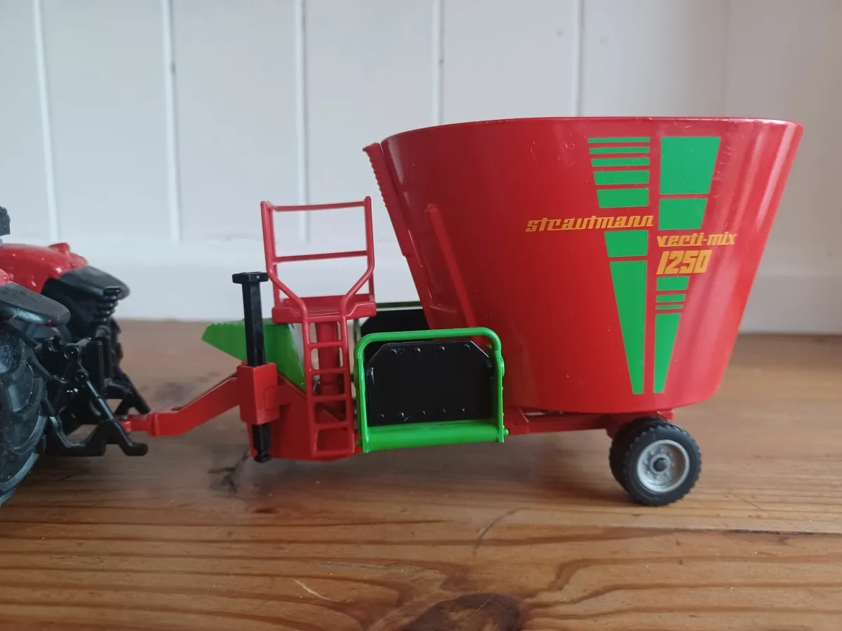 Siku Farm Machinery - Image 2