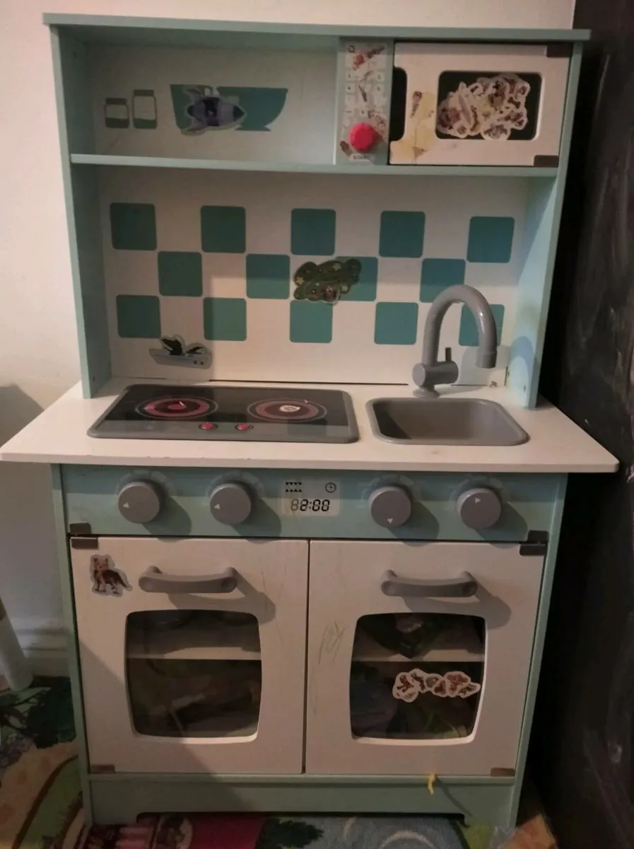 Wooden play kitchen - Image 1