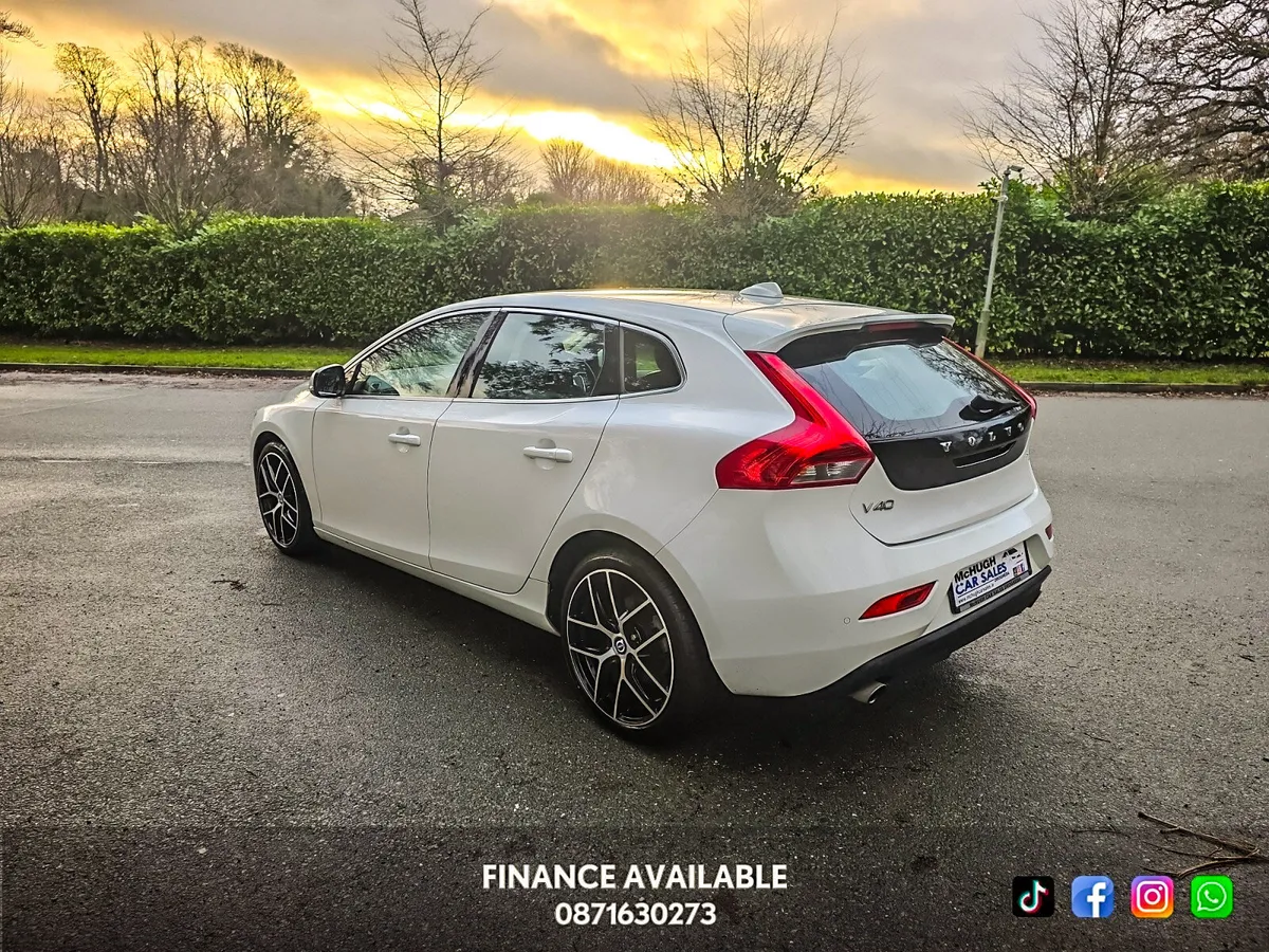 2014 Volvo V40 2014 Petrol 1.6 Automatic - Image 3