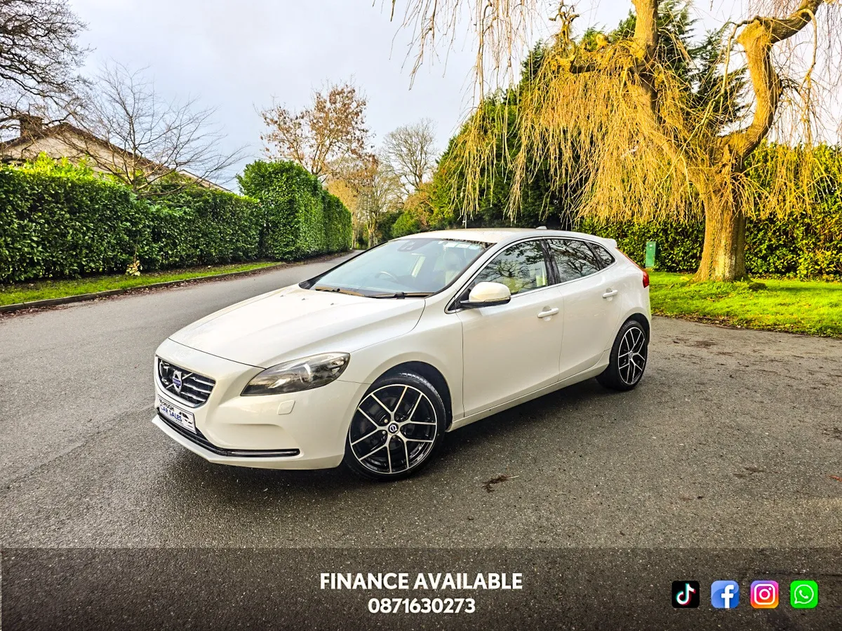 2014 Volvo V40 2014 Petrol 1.6 Automatic - Image 1