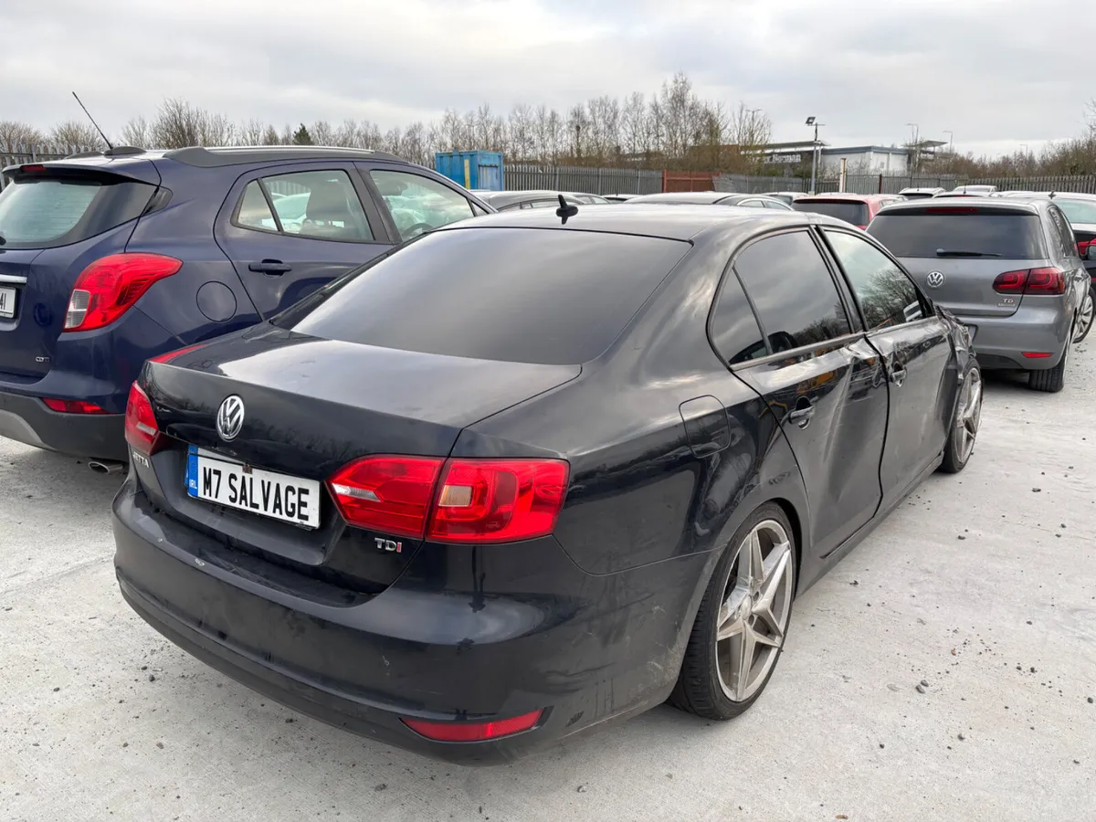 14 Jetta CL Tdi 1.6 200km Starting - Image 3