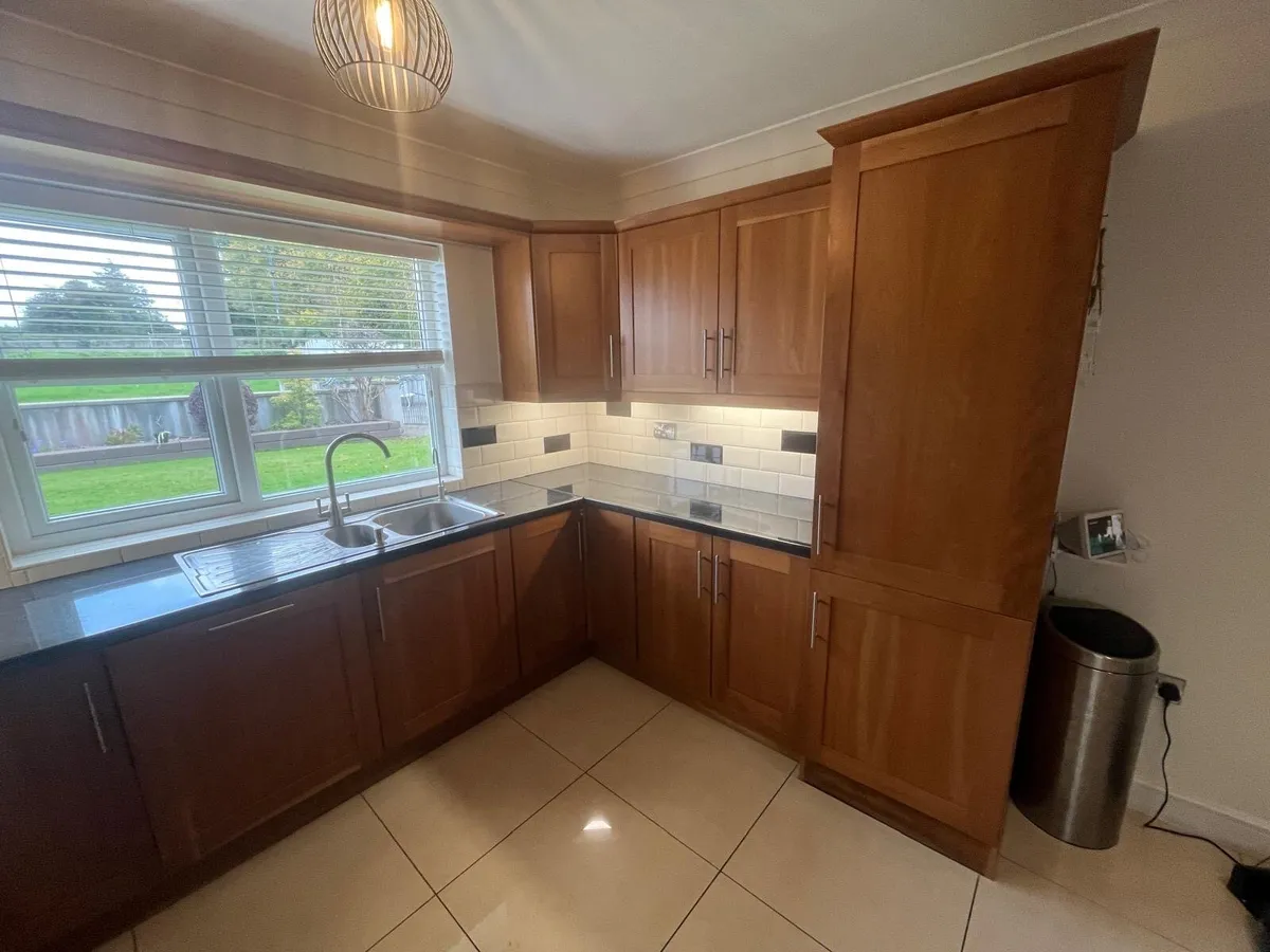 Fitted kitchen - Image 3