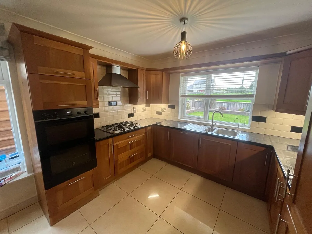 Fitted kitchen - Image 4