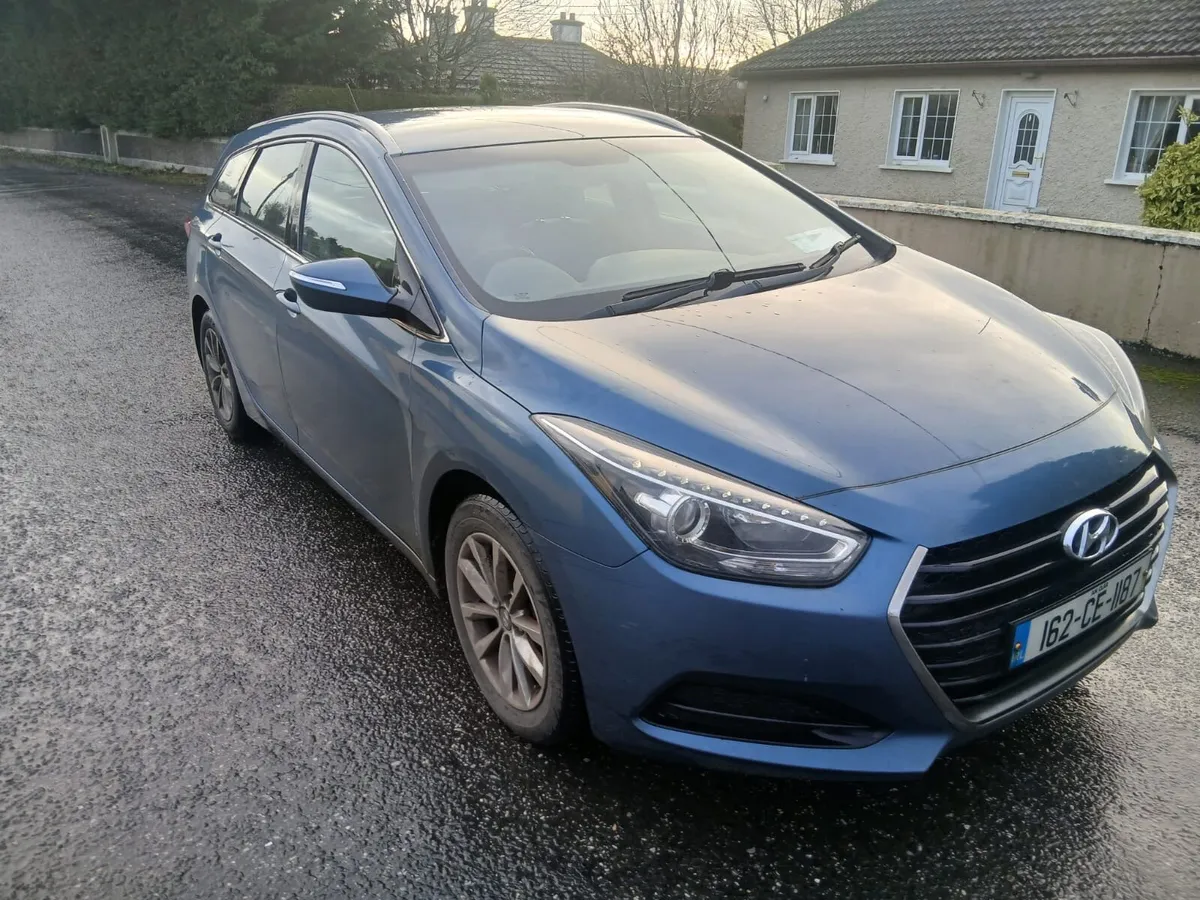 2016 Hyundai - Image 1