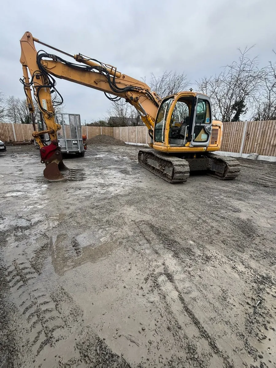 Kobelco digger 13 ton - Image 1