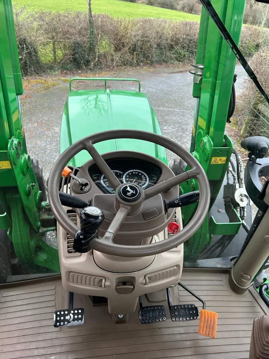 6125r John Deere - Image 4