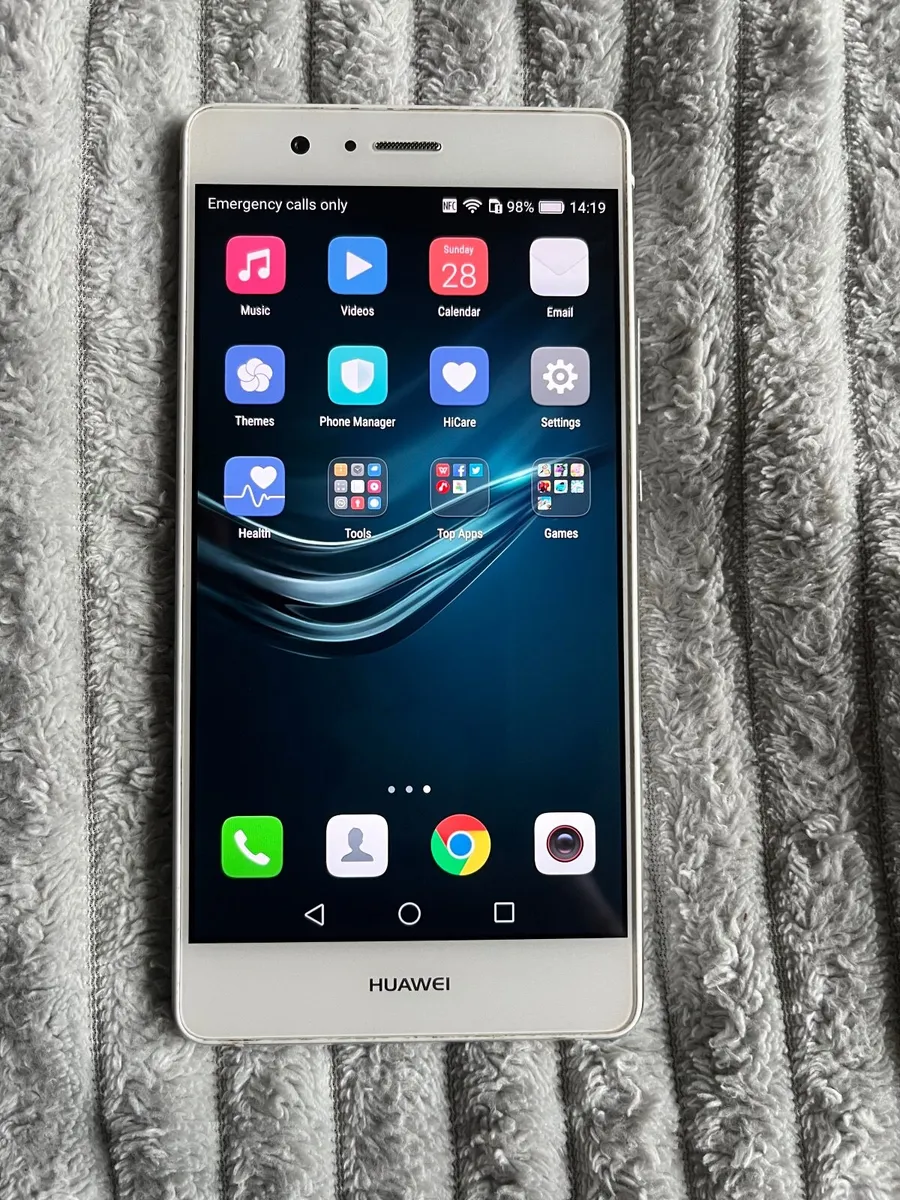 Phone Huawei P9 lite VNS-L21 16GB 2GB RAM - Image 1