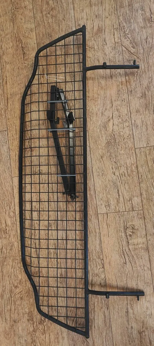 Universal Car Boot Dog Guard / Cargo Barrier - Image 1