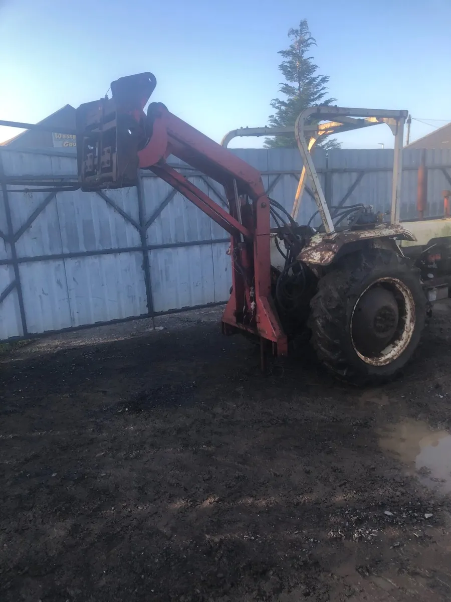 Back end bale spike - Image 1