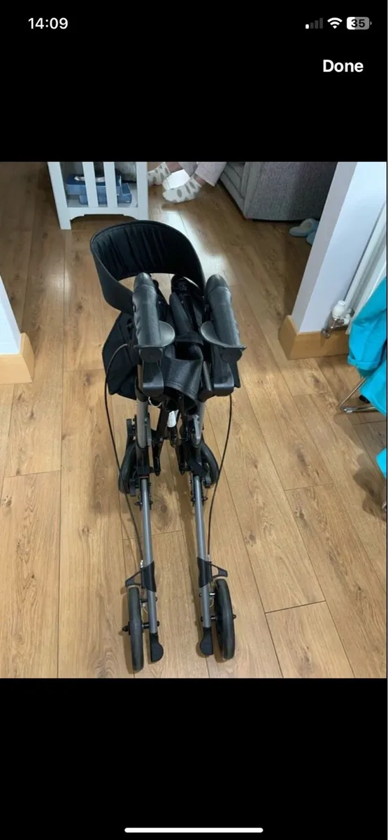 Rotater walking aid - Image 2