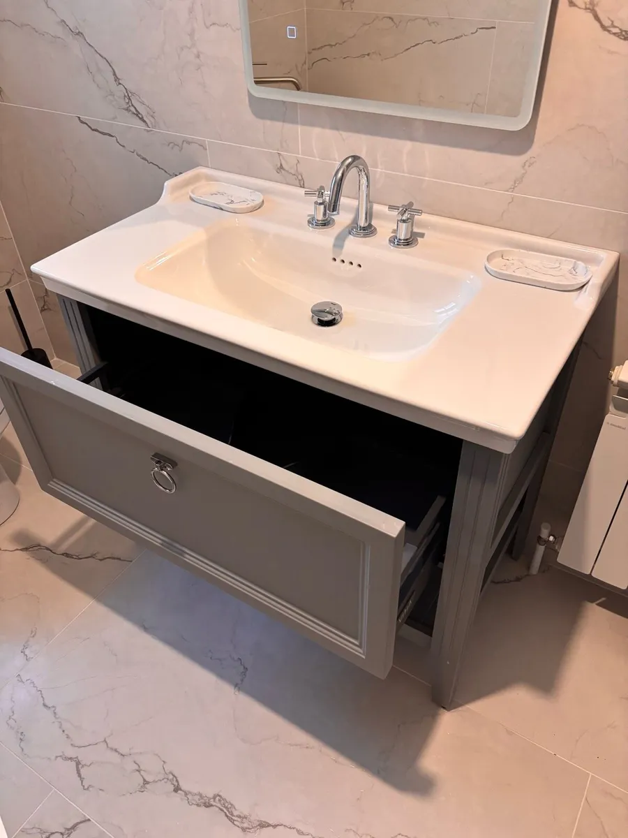 Bathroom vanity unit - Image 3