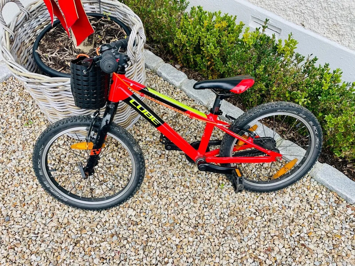 Kids Cube Bike SL 180 Red – Excellent Condition - Image 1