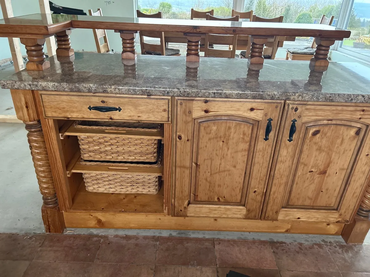 Kitchen island - Image 3