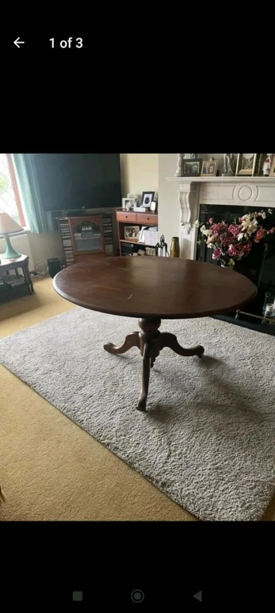 Antique dining table - Image 1