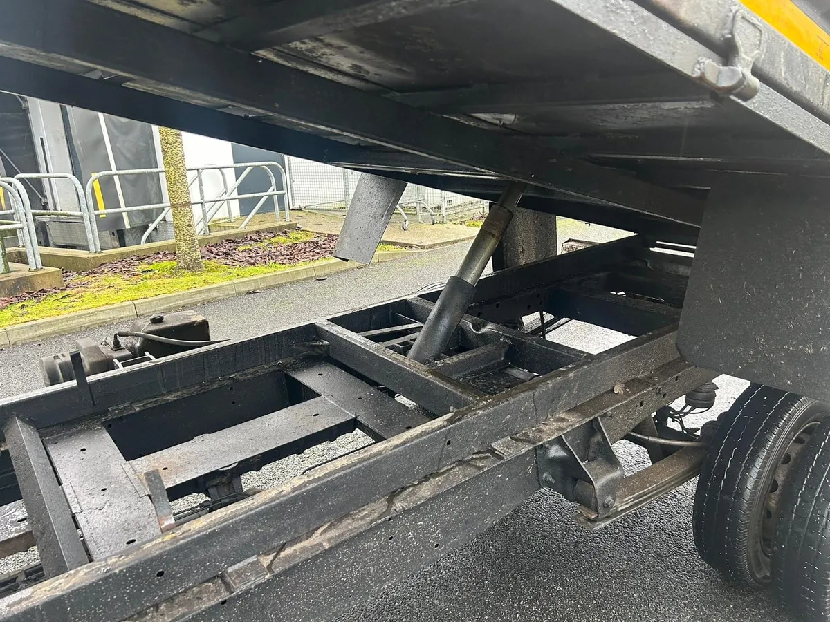 2011 Ford transit tipper - Image 2