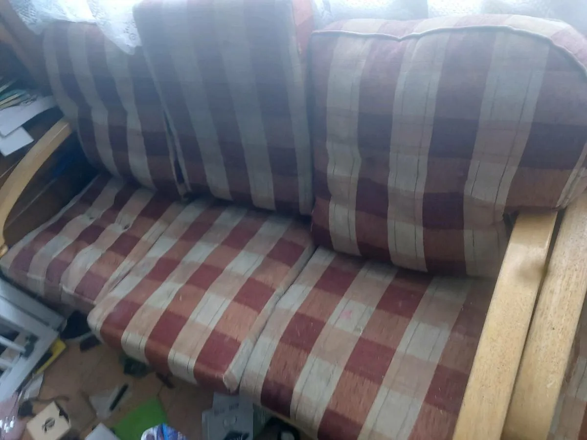 Free couch 3 + 1 seater - Image 2