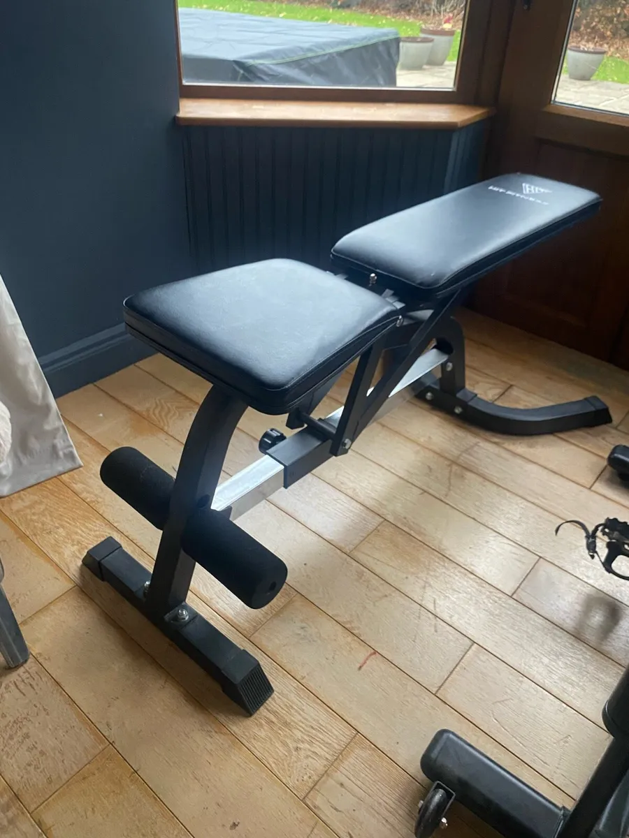 HIT Fitness Deluxe Utility Weight Bench - Image 1