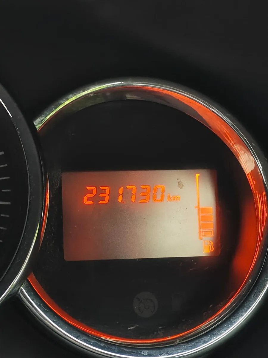 Dacia Sandero 1.2L Petrol 2013 - Image 3