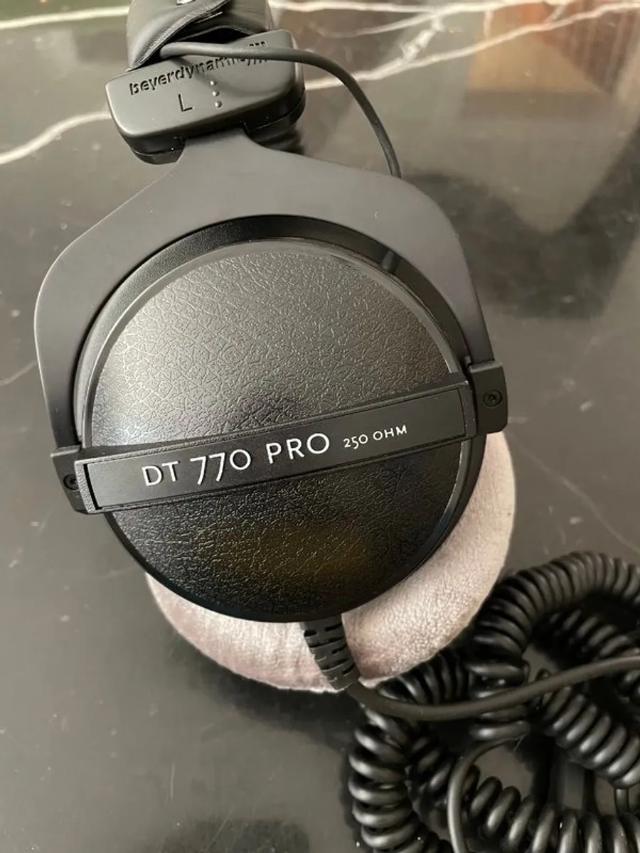 Beyerdynamic DT 770 Pro 250 Ohms - Image 1