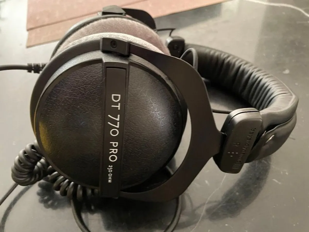 Beyerdynamic DT 770 Pro 250 Ohms - Image 3