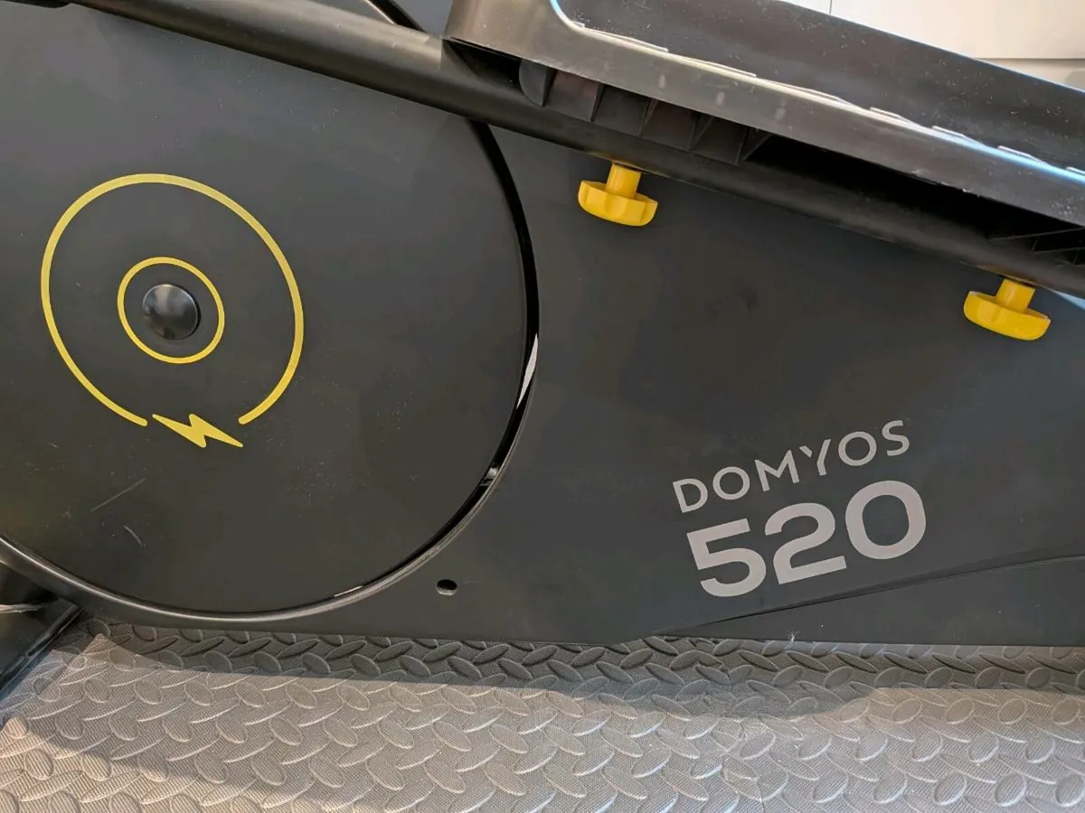 Domyos 520 Self-Powered cross trainer - Image 4