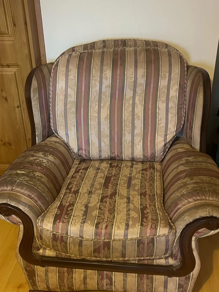 Suite of furniture - Image 4