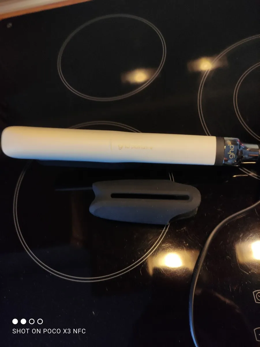 GHD Platinum Plus Hair Straightener - Image 3