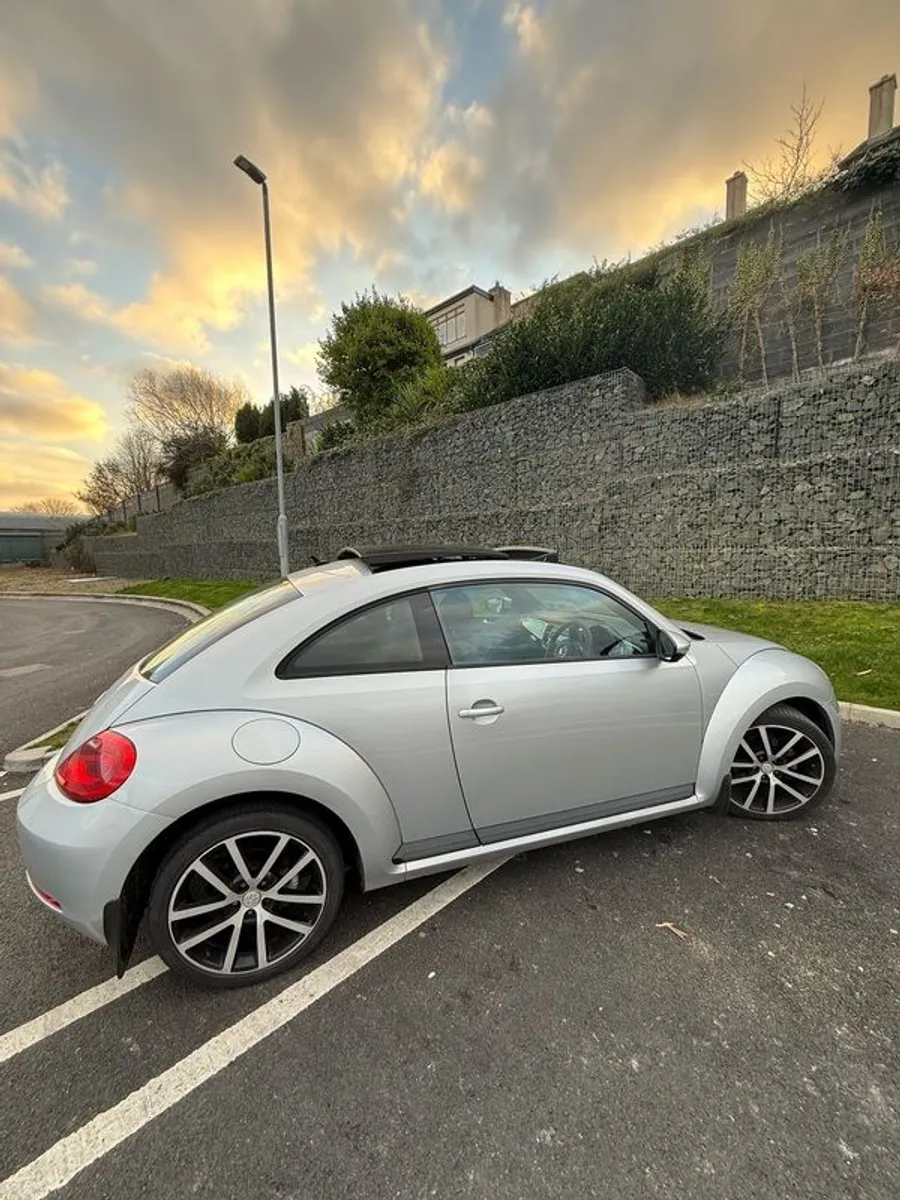 2013 Volkswagen Beetle - Image 1