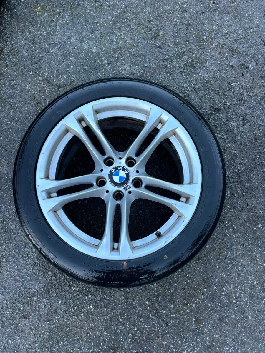 R18 GENUINE Bmw F10 5 series Alloys m-Sport - Image 2