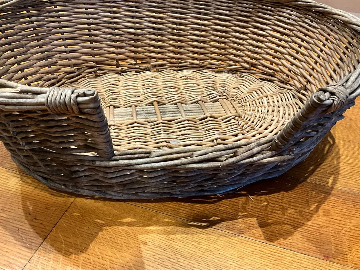 Pet Basket with Cushion - Image 3