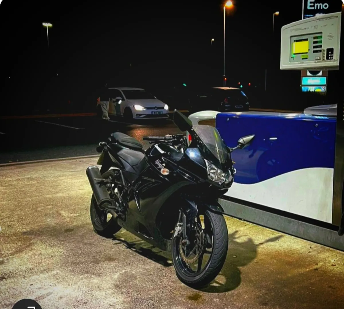 Kawasaki ninja 250r - Image 1