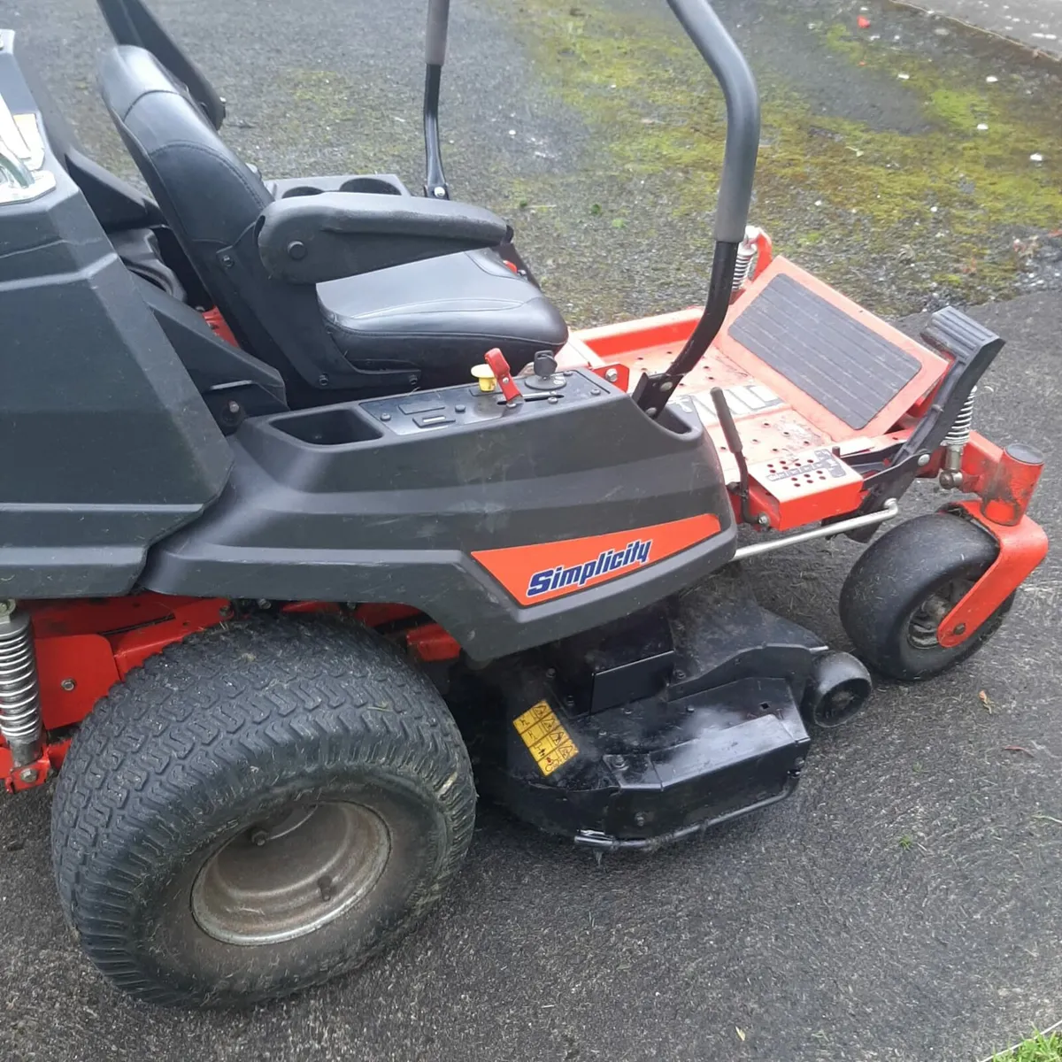 Zero turn transmission repairs - Image 2