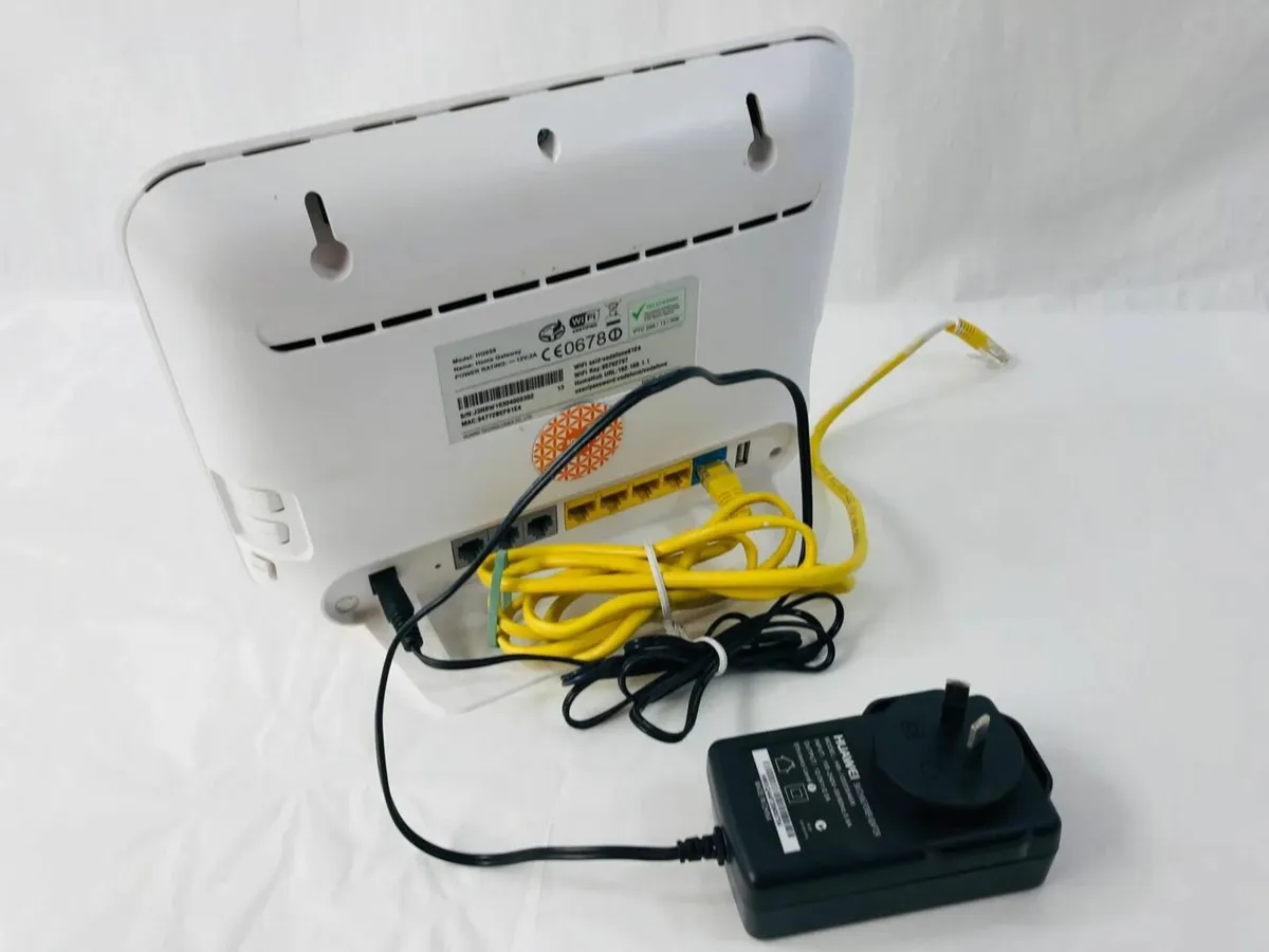 Vodafone HG659 Dual Band Wi‑Fi Router (AC1600) - Image 1