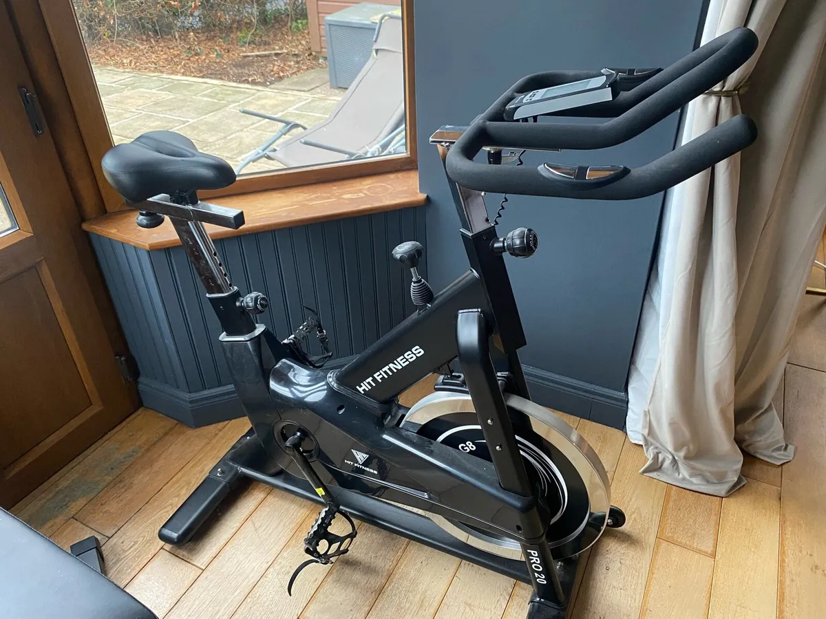 HIT Fitness G8 Indoor Cycling / Spin Bike - Image 2