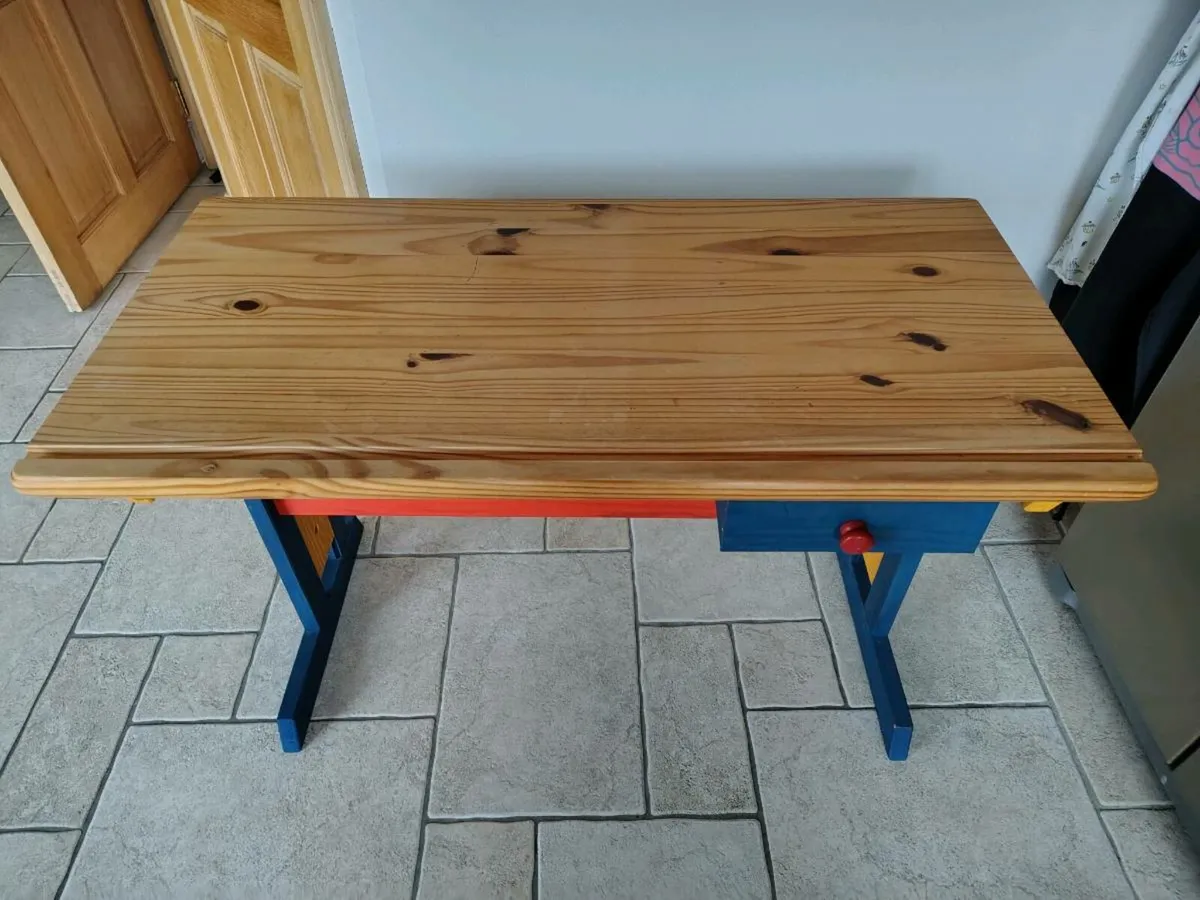 Study table - Image 4