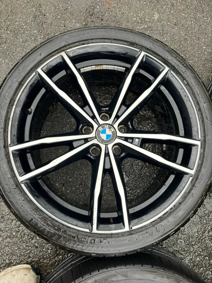 R19 GENUINE Bmw Alloy wheels. - Image 2