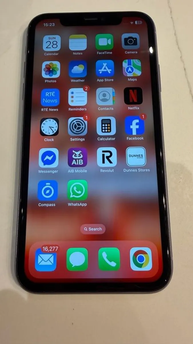 iPhone 11 64GB - Image 1