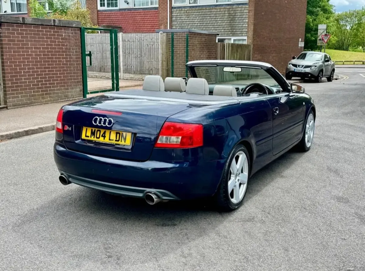 Audi S3 convertible - Image 2