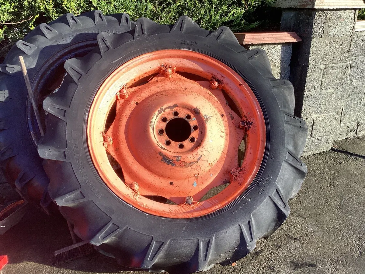 BAVID BROWN  38 WHEEL VERY GOOD TYRE - Image 2