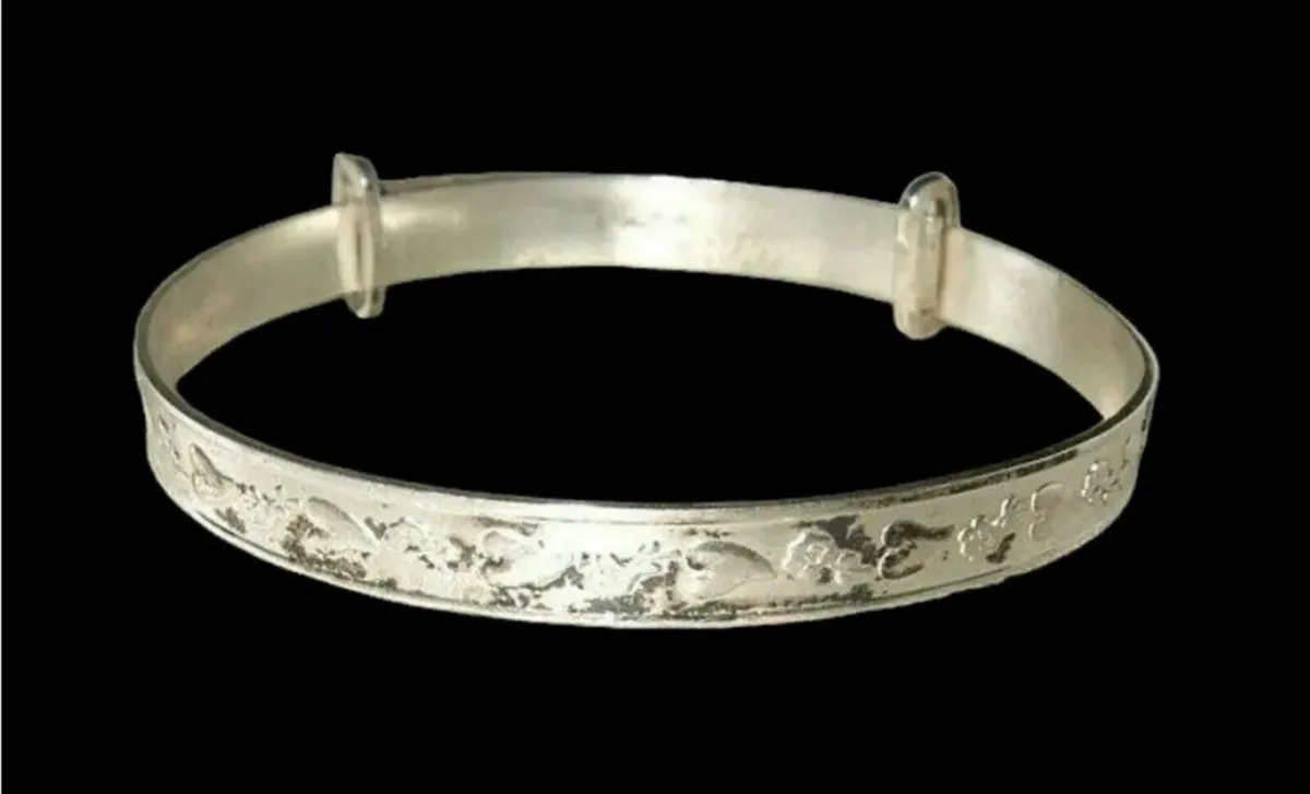 Vintage Hallmarked Silver Baby Bangle - Image 3
