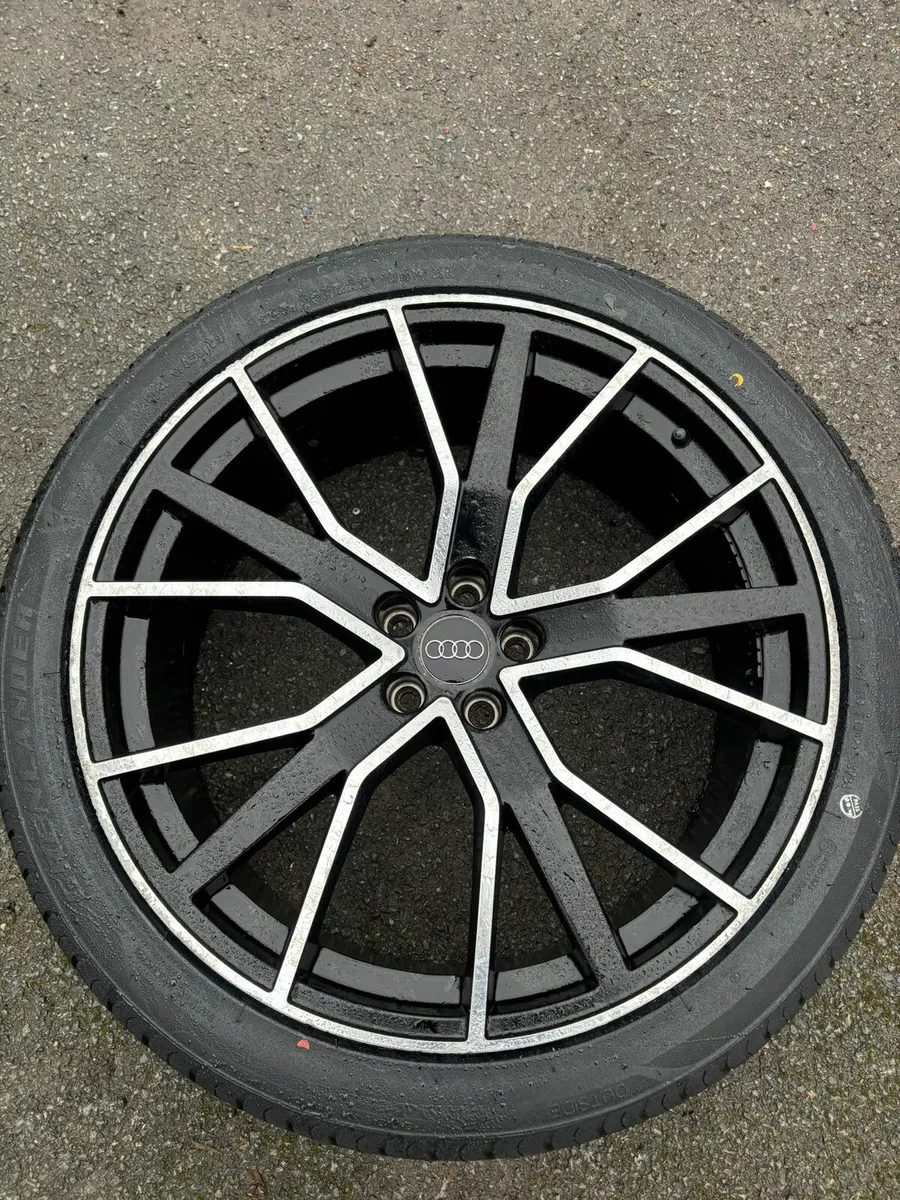 R22 Audi Alloy wheels with tyres. - Image 4