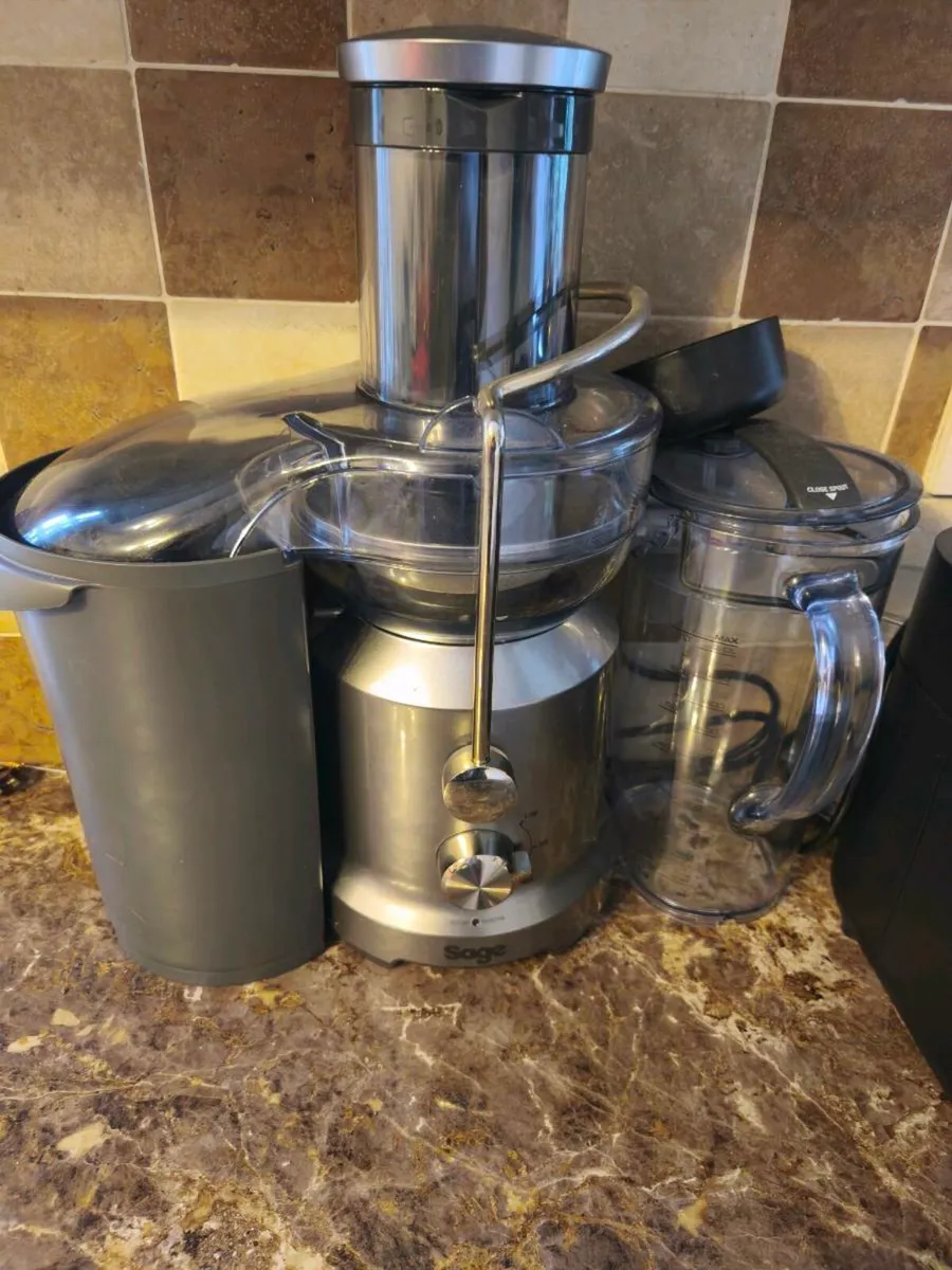 Sage juicer