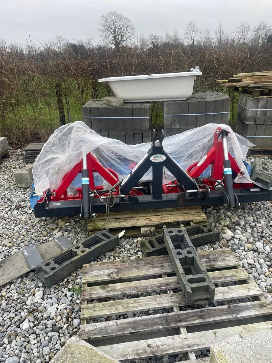 Bale handler - Image 1