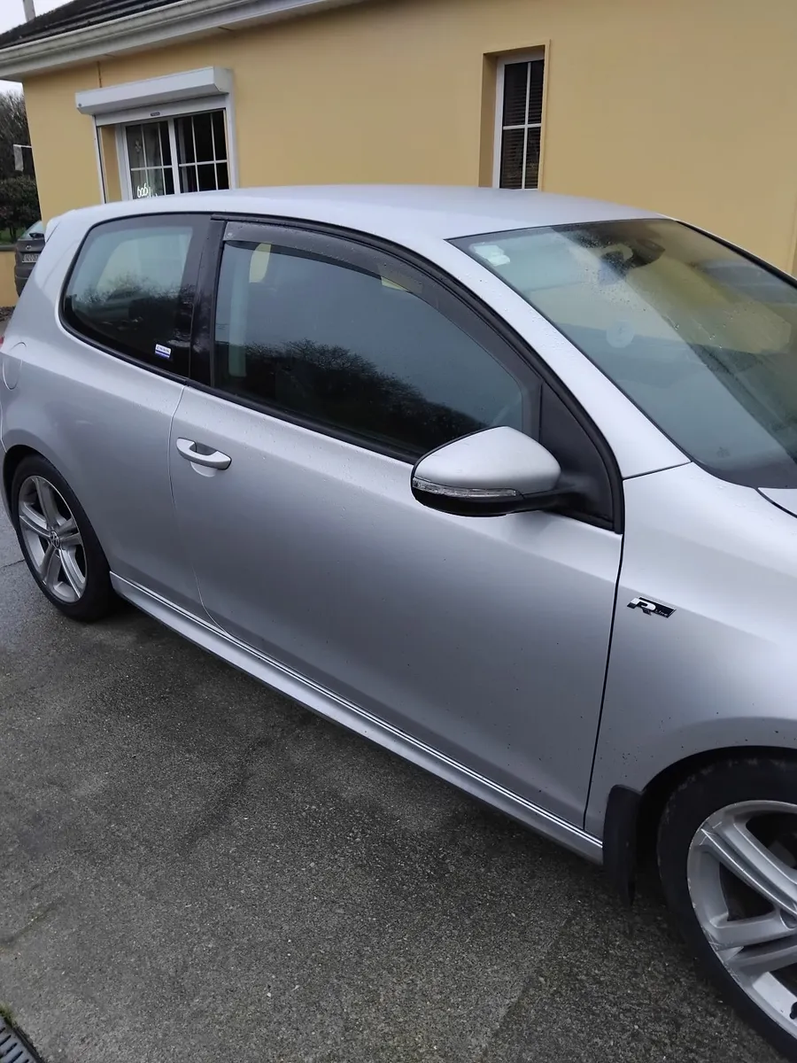 Volkswagen Golf 2011 - Image 2