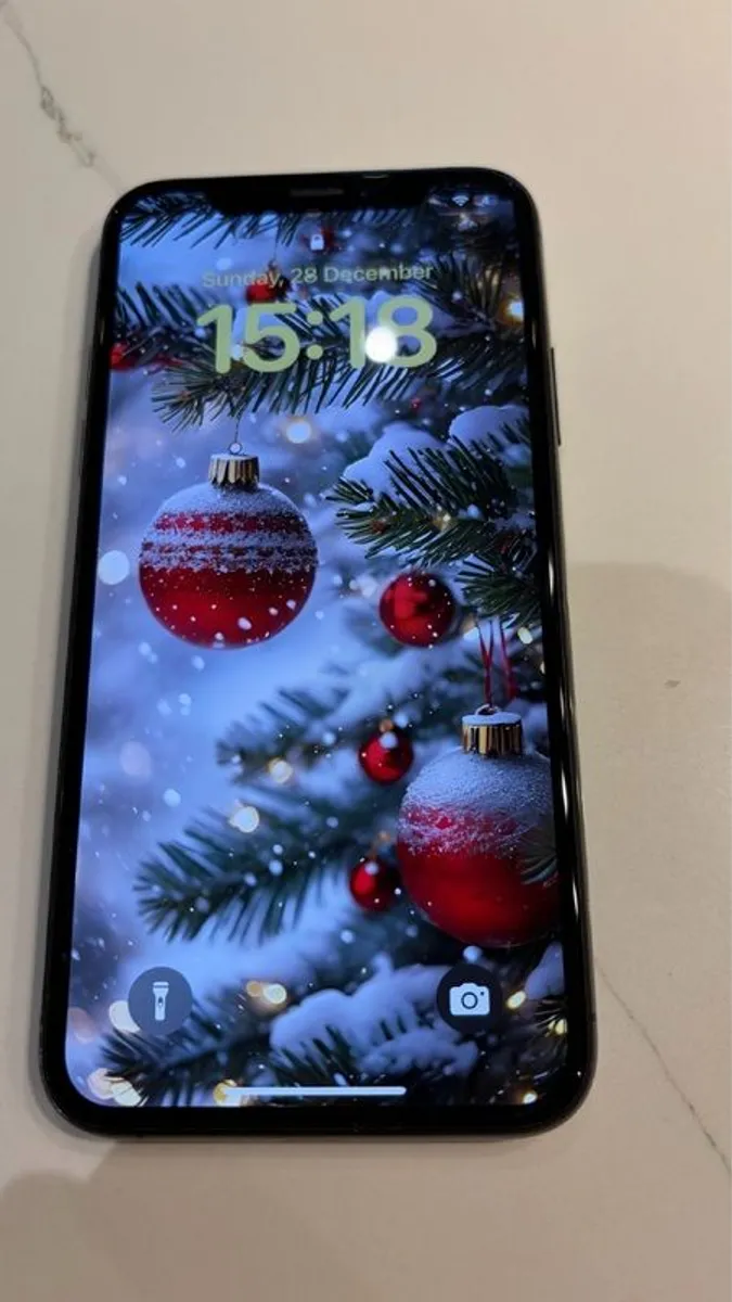 iPhone XS 64GB - Image 1