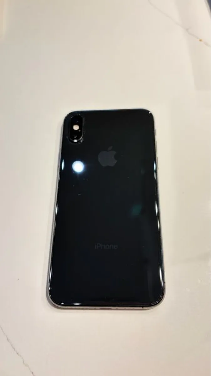 iPhone XS 64GB - Image 2