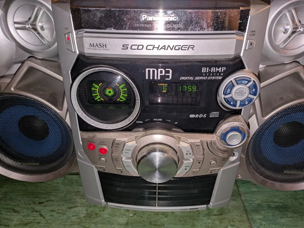 Panasonic model sa-ak520 5cd changer